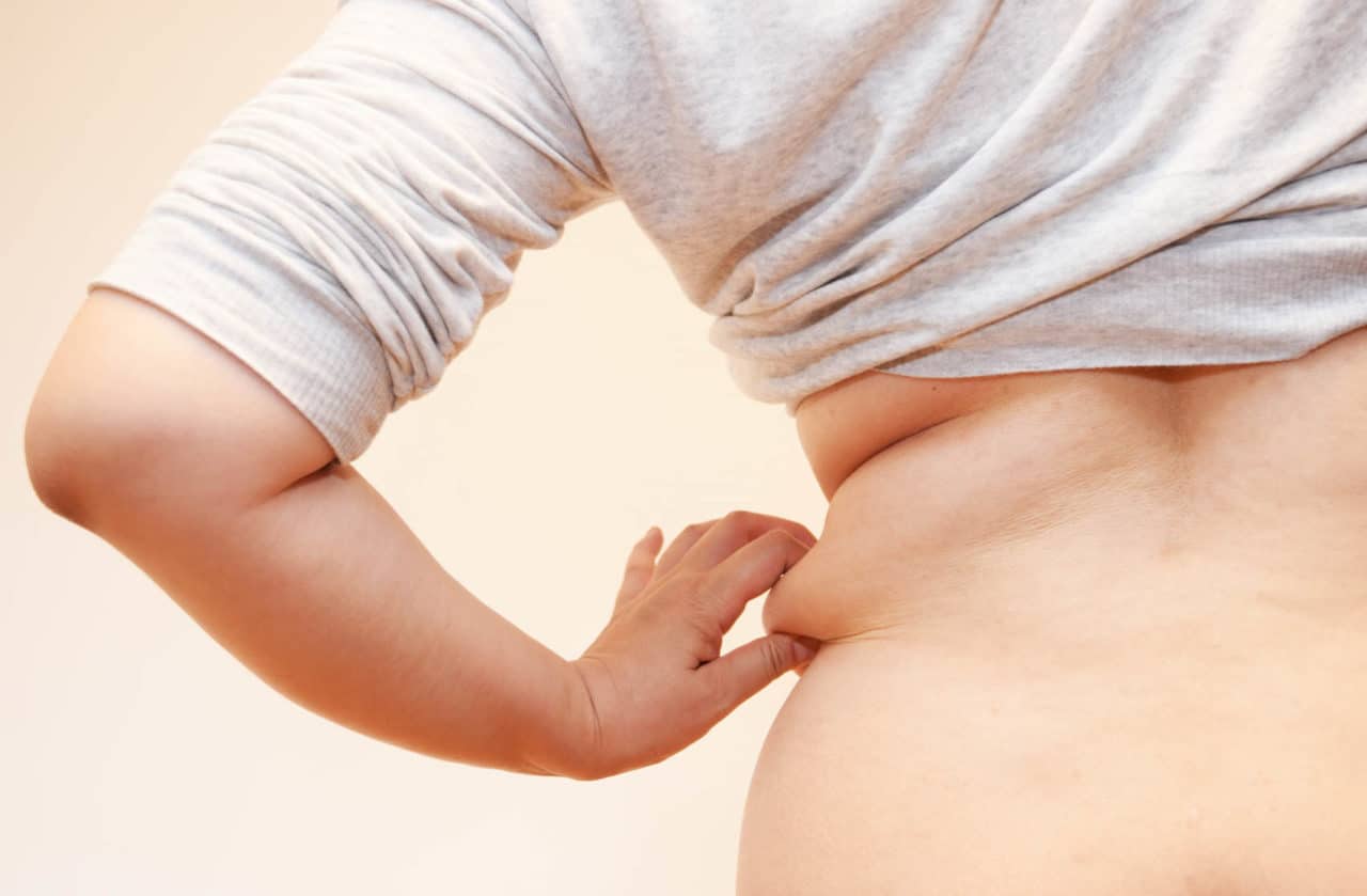 5 Maneras de eliminar la grasa de la espalda