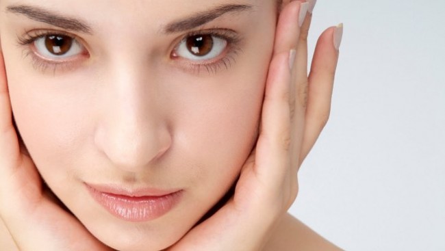 Cómo prevenir y tratar naturalmente el acné