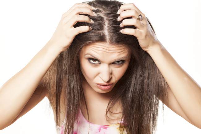 Consejos y tratamientos caseros para rejuvenecer y dar brillo a tu cabello