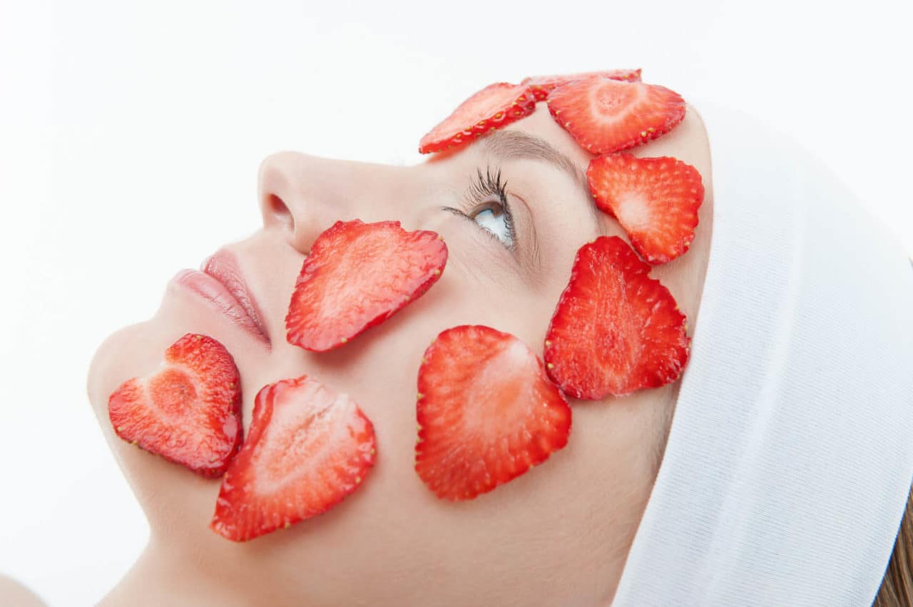 Mascarilla facial de fresas con efecto antienvejecimiento